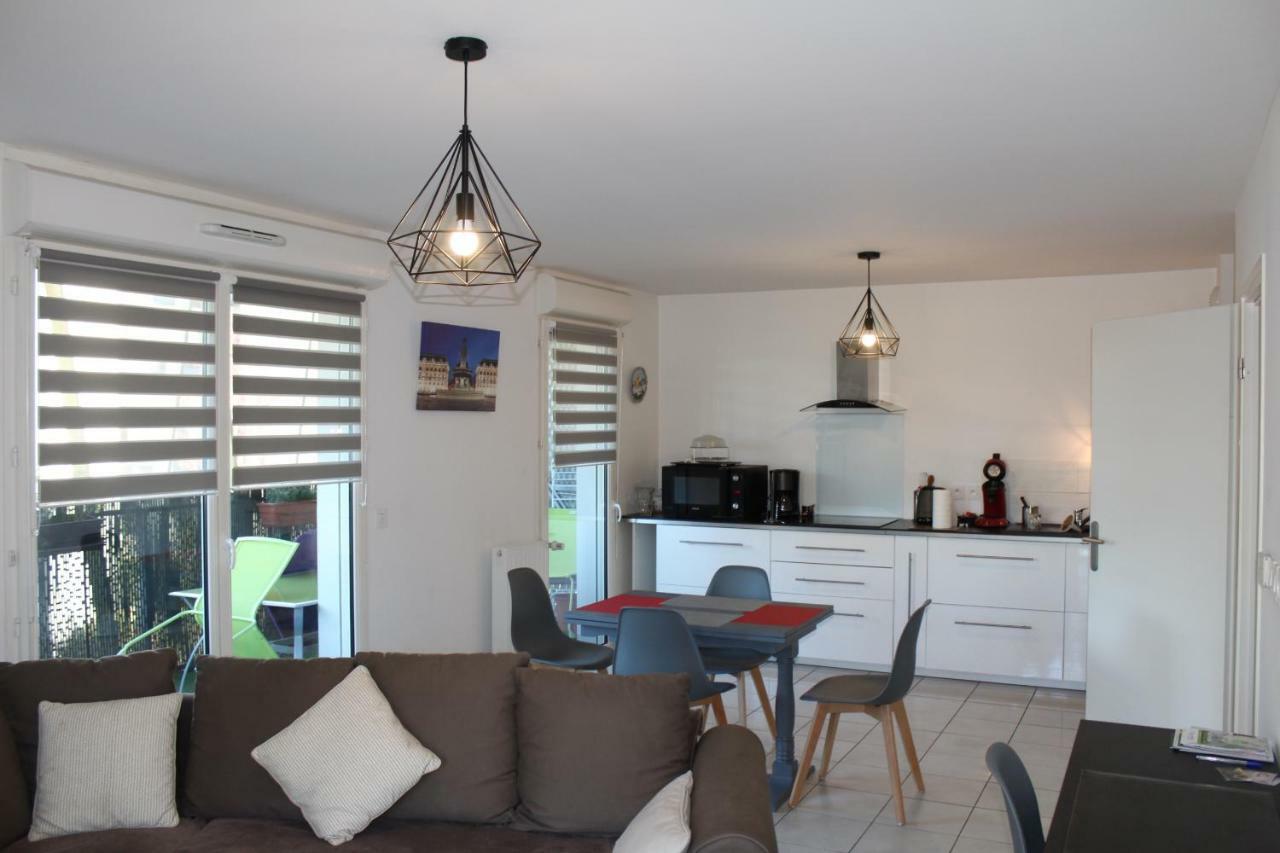 Appartement Bordeaux Lac Exterior foto